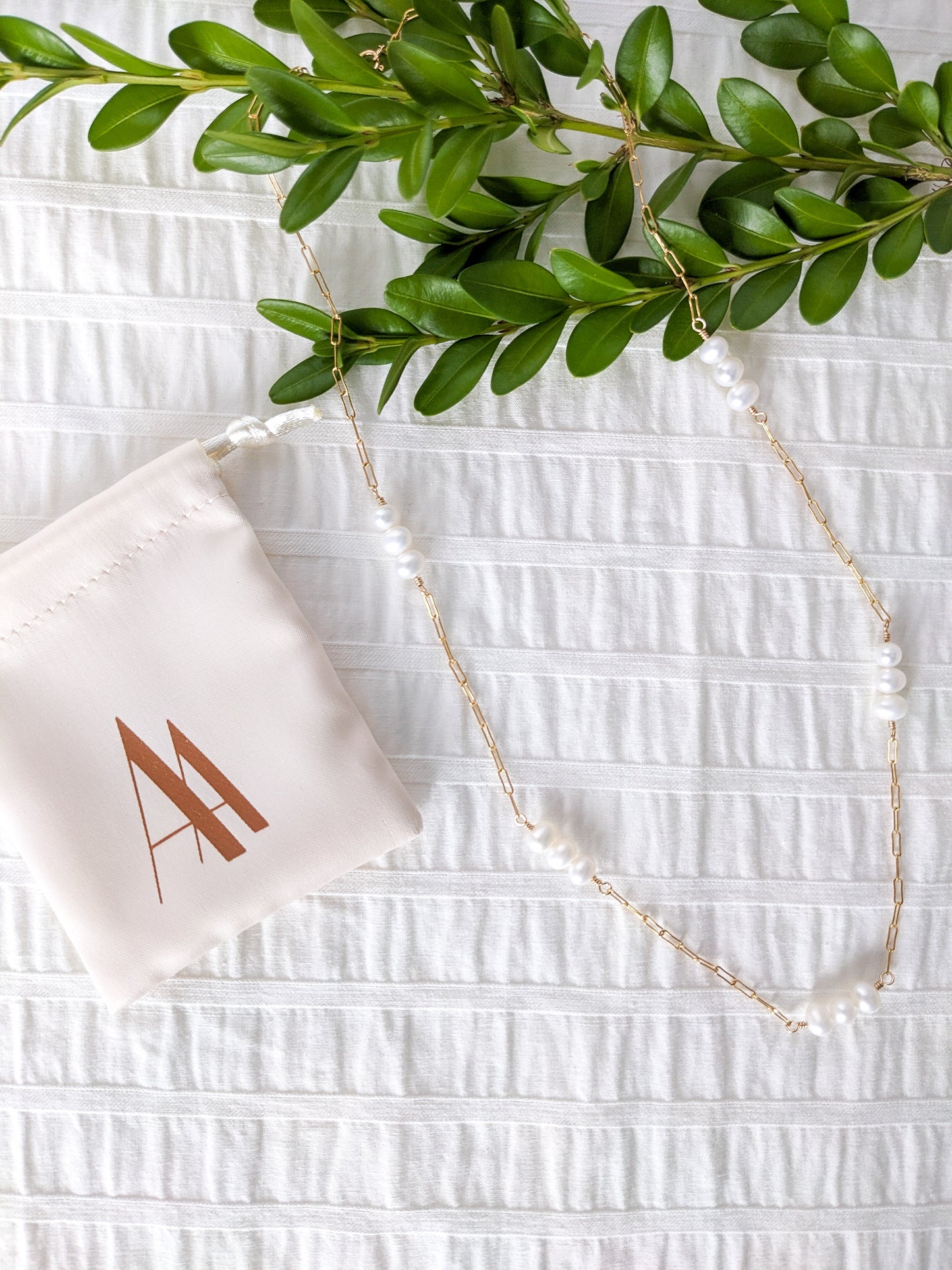 Collier pour femmes, chaîne paperclip, gold filled 14k, perles d'eau douce